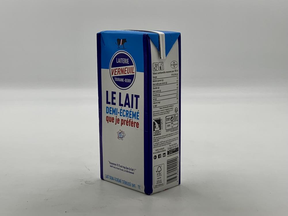 Lait 1/2 écrémé UHT- Laiterie de Verneuil / 1L